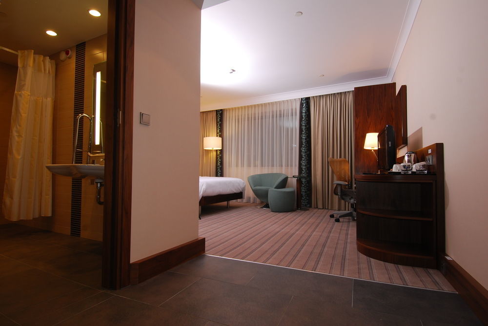 Hilton Garden Hotel 4*