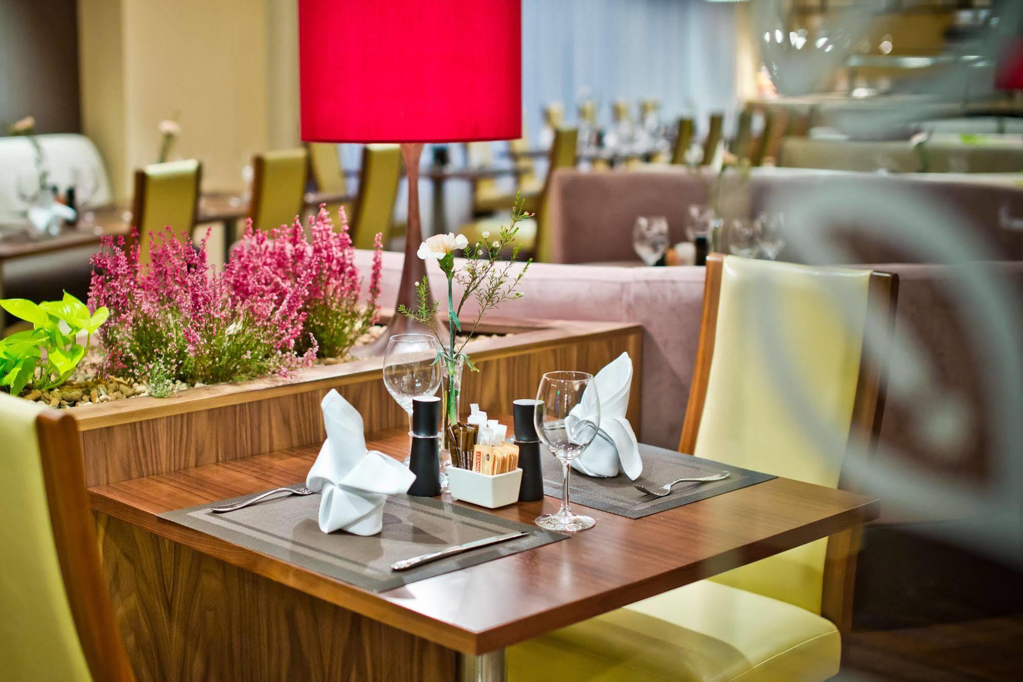 Hilton Garden 4*