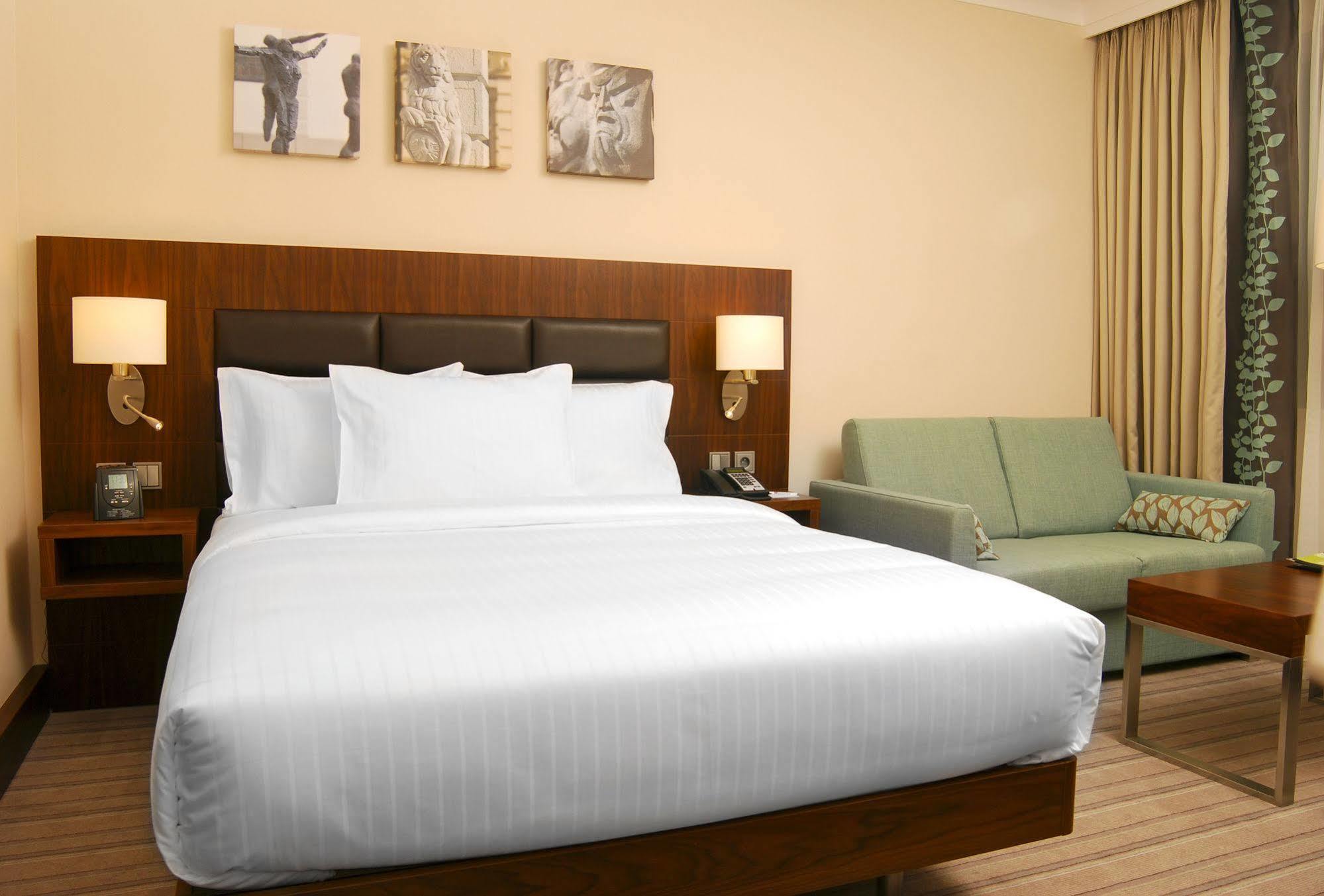 Hilton Garden